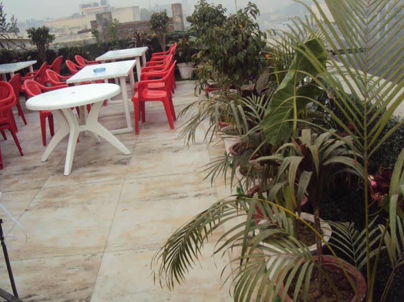 Hotel Ashoka International New Delhi Exterior photo